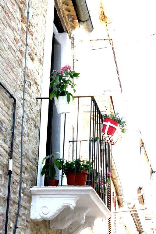 B&B Le Campanelle Λαντσιάνο Δωμάτιο φωτογραφία