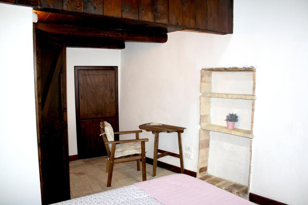 B&B Le Campanelle Λαντσιάνο Δωμάτιο φωτογραφία